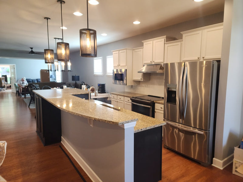 Timeless Elegance: A Stunning Black and White Kitchen Makeover